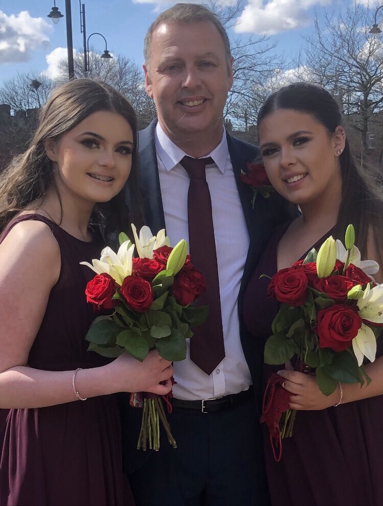 BarryScott73's tweet photo. Happy International Womenโs Day to my 2 beautiful daughters. You both make me so proud โค๏ธ #International_Womens_Day #Daughters #FutureNHSWorkforce https://t.co/1Ec0dp6CuY