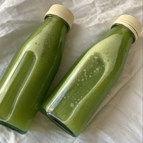 I see a lot of fear mongering in regards to green juices 

One of the healthiest things you can drink btw

healthier than a tryptophan infused steak, full of vitamins, minerals and sugar

Pineapple, ginger, cucumber, celery, lemon juice, green apples, kiwis, starfruit, mint. And