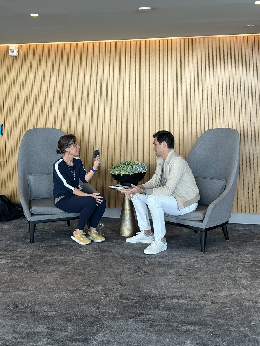 JanieMcCAP's tweet photo. An amazingly special work day with this lovely sitdown talking tennis, @LaverCup, life, gratitude, kindness and sportsmanship with the amazingly thoughtful, caring and down to earth Roger Federer. Will remember this always as one of the best moments in my career. https://t.co/Vrn08EwygH