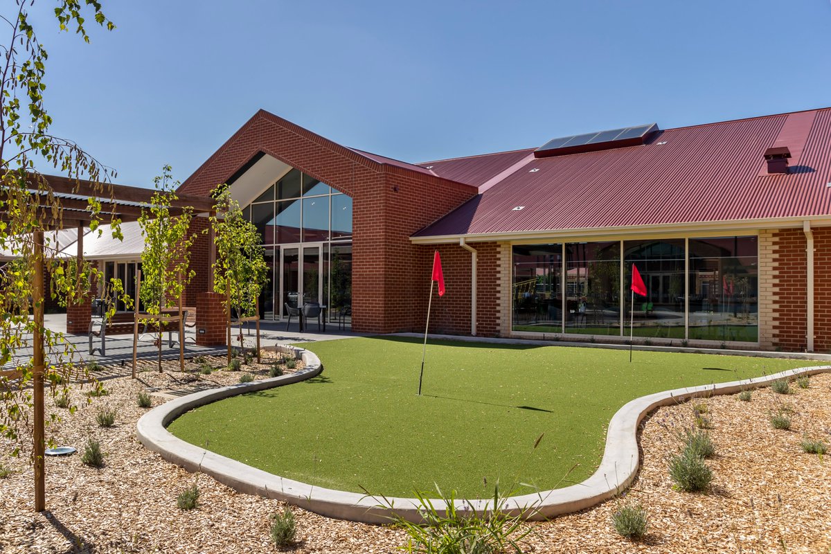 ThextonSmith's tweet photo. Our Whittlesea aged care project has a putting green, bowling green, playground and BBQ seating in its expansive courtyard.
#thextonsmith #architecture #interiors https://t.co/0W4ZlqYxtL