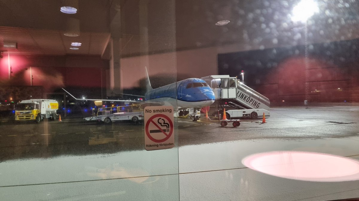 Bindertech's tweet image. At #LPI waiting to board for the first stretch to #MVPSummit. Looking forward to see many of my community friends and be part of this incredible gathering. Safe travels to all of you. #KneeDeepinTech #MSIntune #AVD #W365 #EntraID #KLM