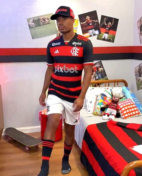 flacasual's tweet photo. "O jogo do Flamengo é só de noite."

Eu desde de manhã: https://t.co/kPWiQkbqEW