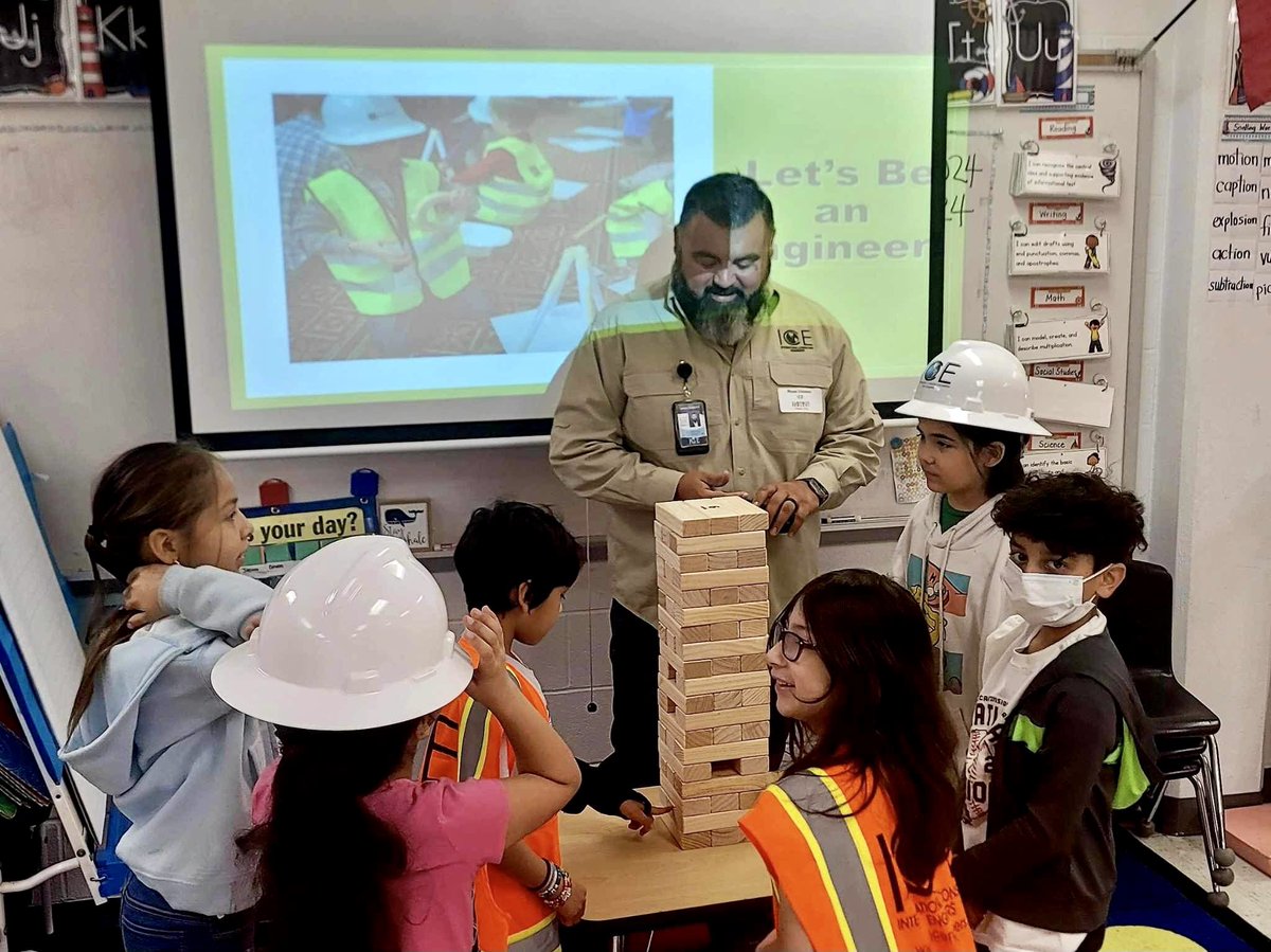 Iceengineers's tweet image. STEM / Career Day at JFK Elementary!! The future is looking bright!! 🌞🌞#consistentlydynamic #icengineers #learningisfun #stemeducation