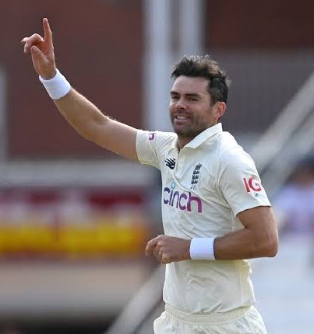 SatyakiRaghuna1's tweet photo. Take a bow, @jimmy9. What a bowler and what a cricketer!! An absolute legend. #JimmyAnderson #ICC #TestCricket #INDvENG #INDvsENG #TCCB @englandcricket @ICC @ICCLive @TheBarmyArmy https://t.co/MFqHgGc6SY