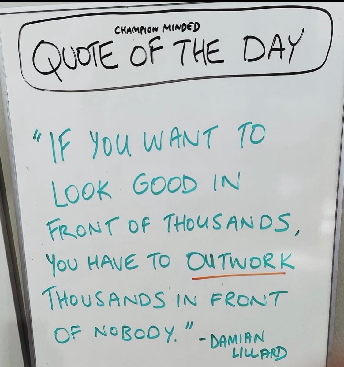 Coach_DRhodes's tweet photo. 💯💯 https://t.co/pi50XSduUu