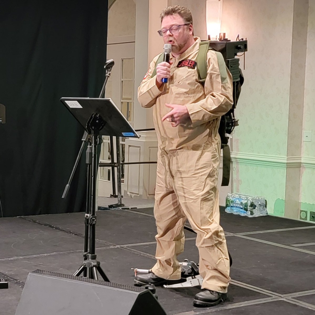 Now performing: INSANE IAN! Tune into the MarsCon 2024 Comedy Music Track! Video: twitch.tv/marscondementia Audio: dementiaradio.org:8027