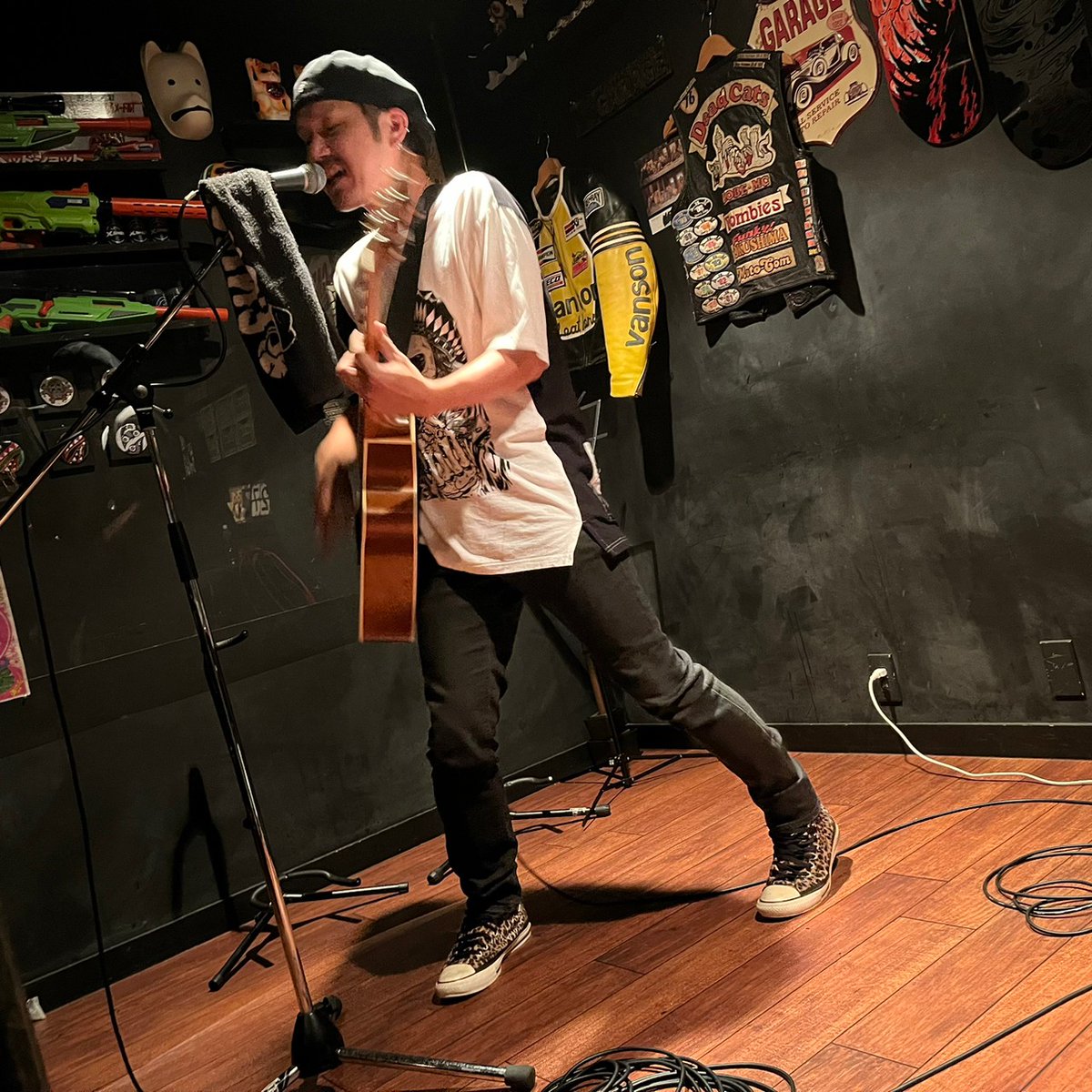 SATORU_PUNX's tweet photo. 明日は徳島HOTRODで弾き語りです!
19:45出演予定です🙋
宜しくです🤗
#SHOTGUN30
#MightyFilter https://t.co/btoDR0cWph