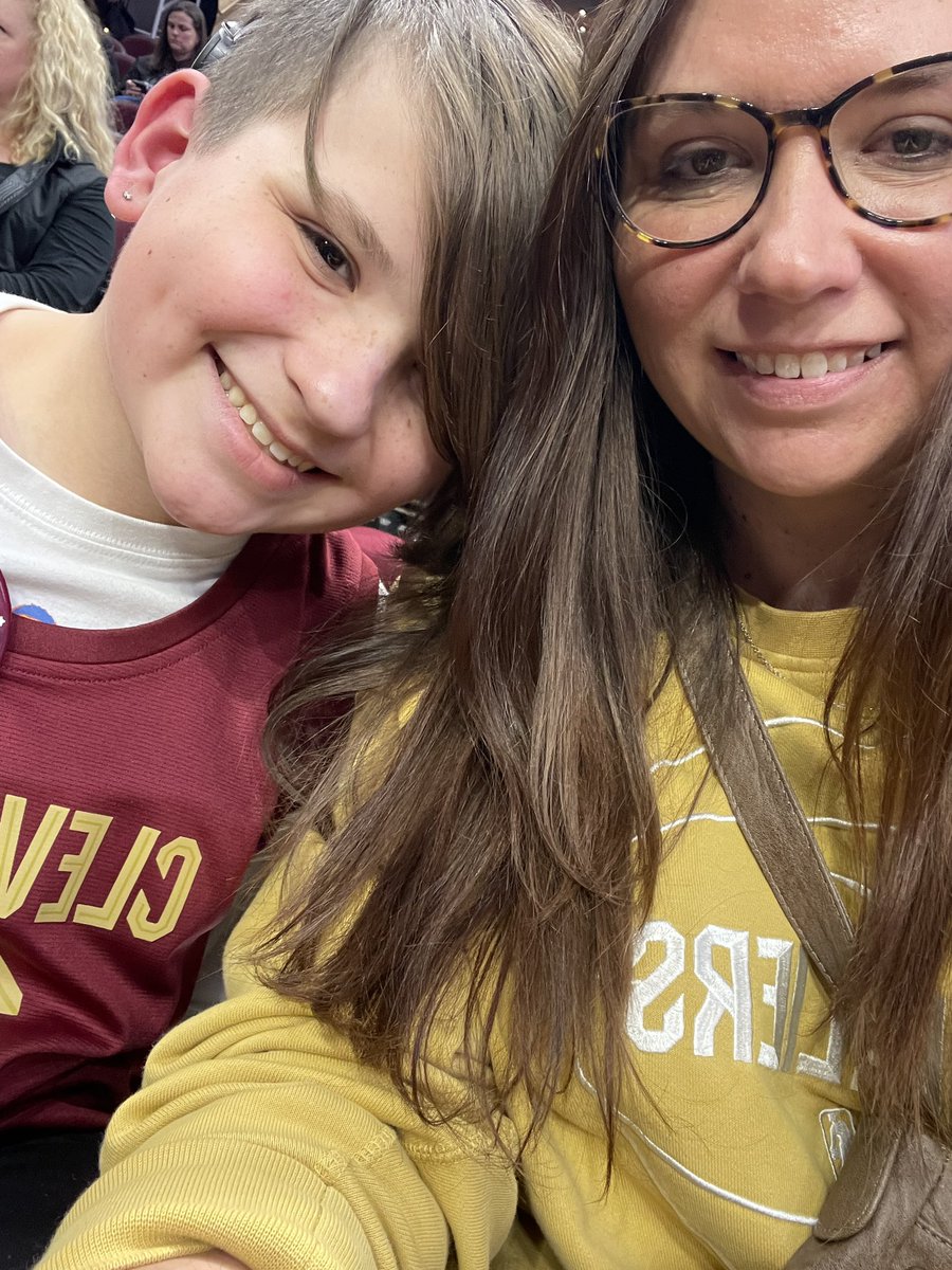 Amy Boyington tweet media