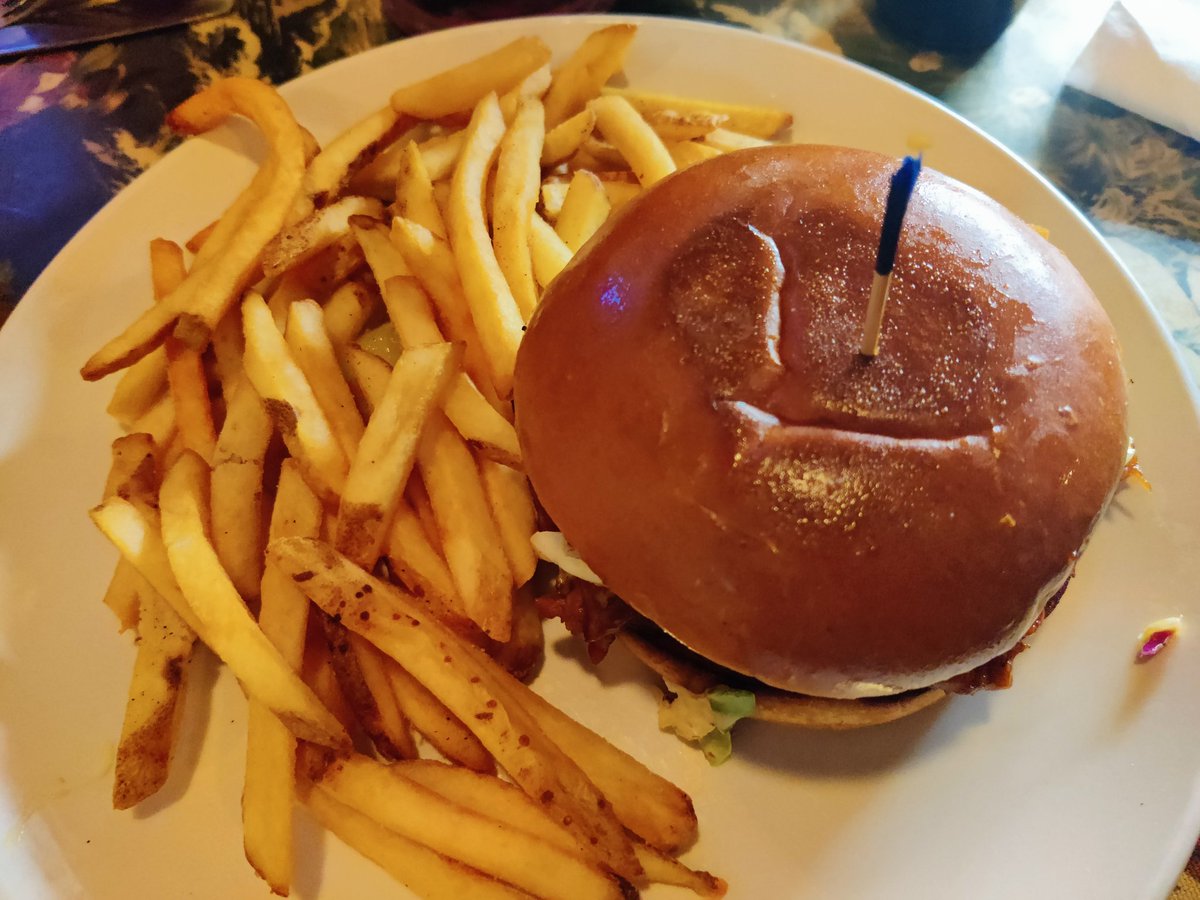 Share your culinary adventures this week! I went to a nearby town known for prickly pear stuff and tried a prickly pear pulled pork burger and lemonade. I also spent 3 days making desserts for a friend. I also tried some yummy ramen and takoyaki for the first time. Delicious 😋