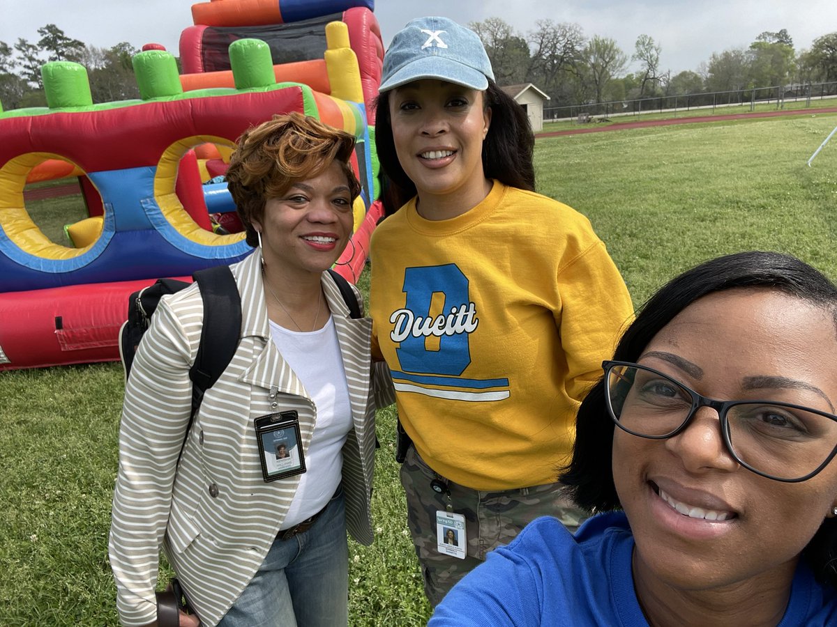 It was great to have you stop by The Nest @DueittEagles for our Day of Awesomeness! Thank you for pouring in to our Rising Leaders! @MrsDenton23 @NirmolLim @SISD_CoA