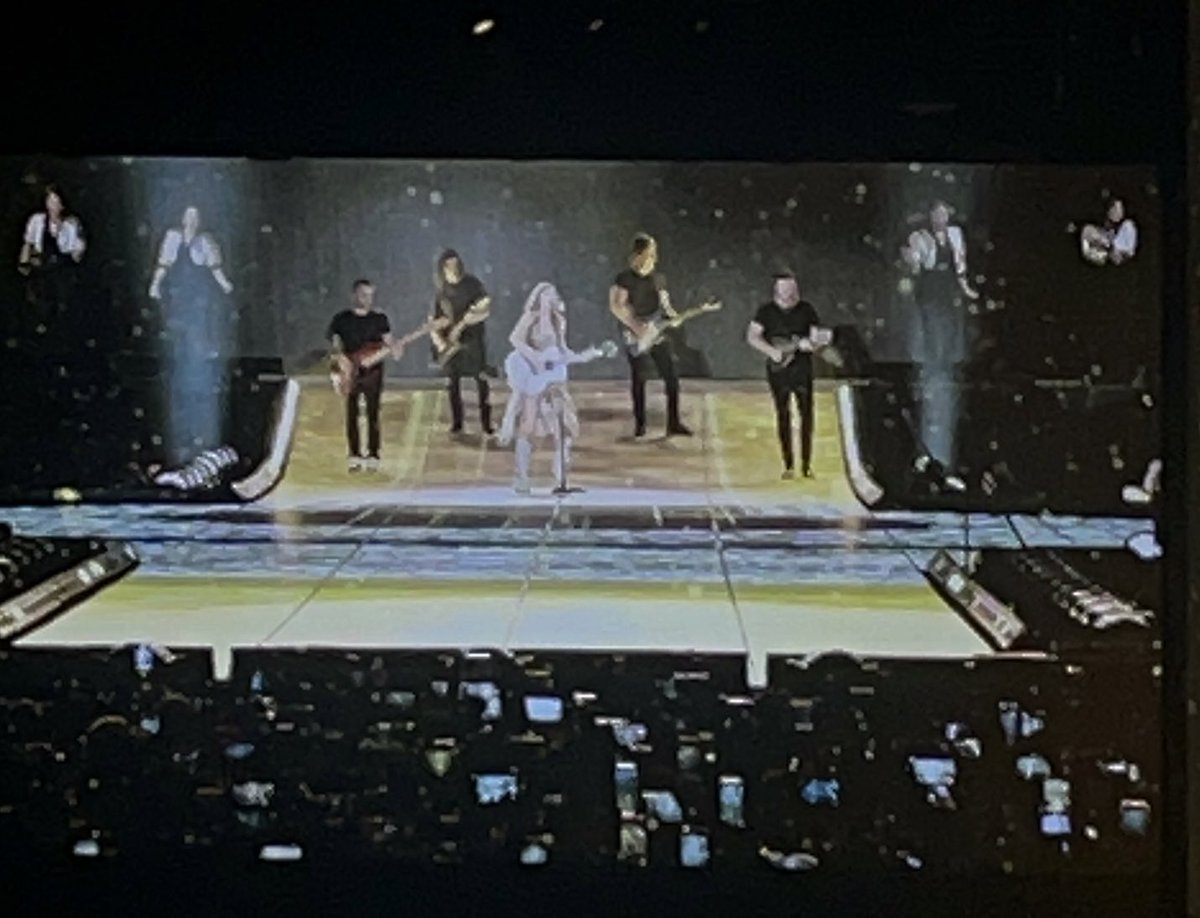 aaadizon's tweet photo. ✅ Taylor Swift we meet again 💖✨ https://t.co/TCg4U9Vxle
