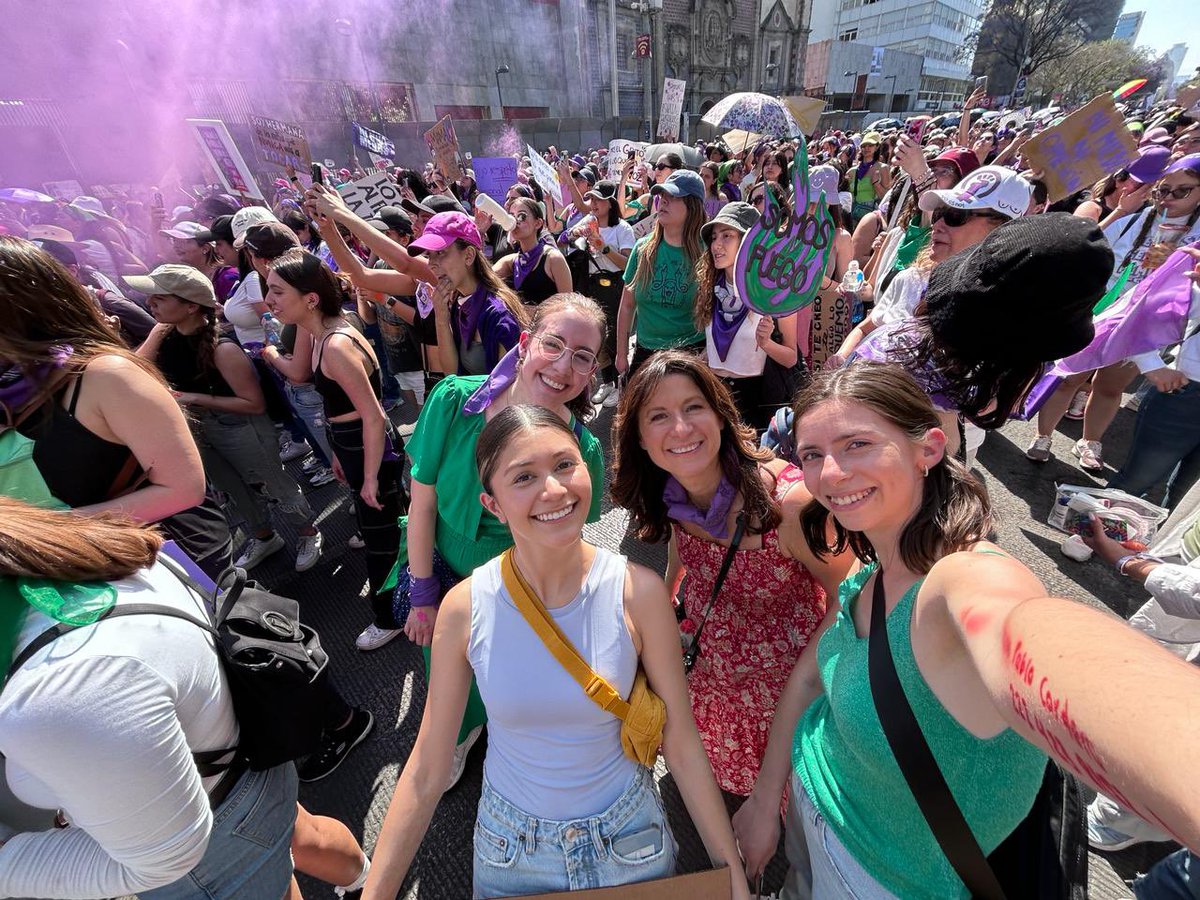 NataliaSaltalam's tweet photo. #8marzo2024 

Mis queridas compañeras de marcha ❤️ https://t.co/fFLhkV0a0K