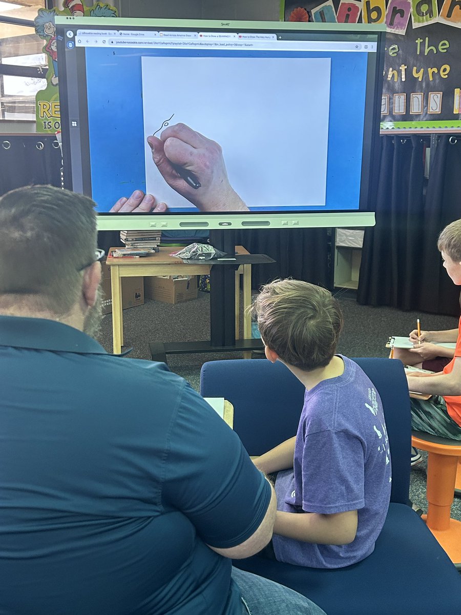 Thank you Bryce Boddie and Councilman Ty Wolosin for reading today!! Books are always more fun with <a href="/Novel_Effect/">Novel Effect 📚🎶</a>!! <a href="/CuringtonElem/">Curington Elementary School</a> #Curingtononeteamonegoal