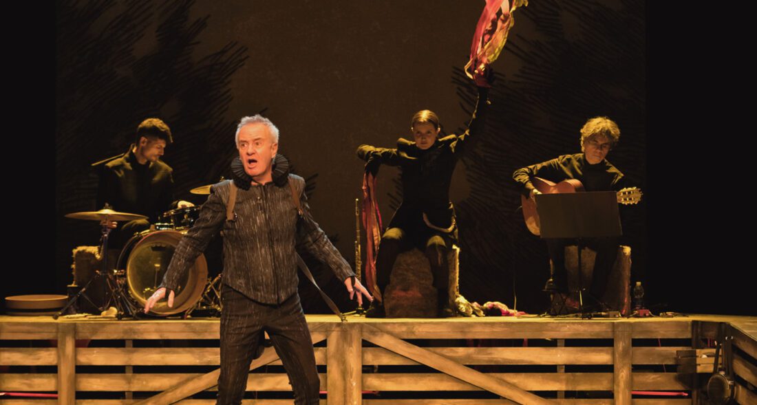 #Burro Homenaje al burro como animal q acompaña al hombre a lo largo de la historia. El burro como animal inspirador, símbolo social y espejo de nuestras debilidades y virtudes. Tierna y aguda. Entretenida. destaca Carlos Hipólito y su nueva lección de talento interpretativo