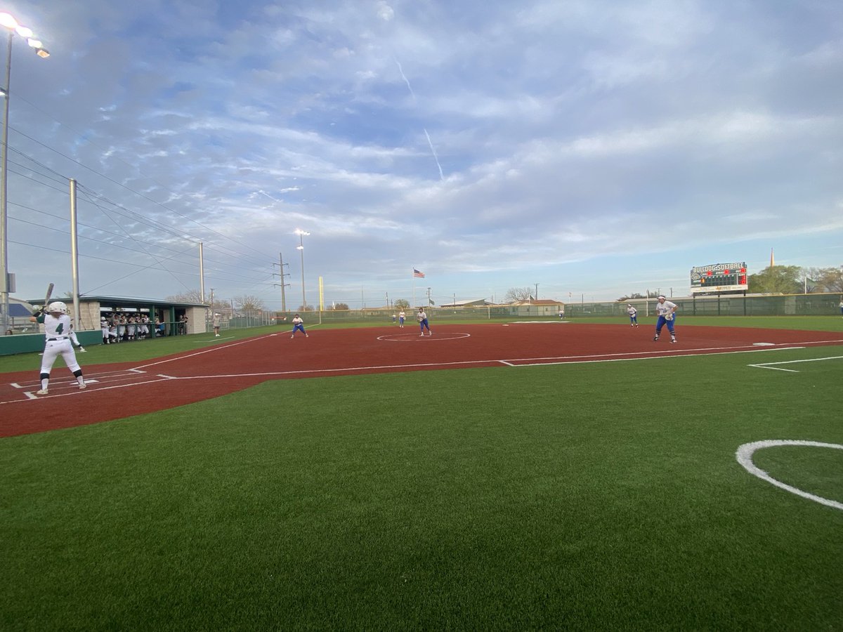 Top of the 3rd 1-0 Mustangs in the lead!!!