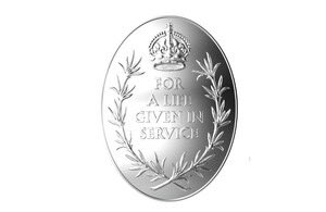 New ‘Elizabeth Emblem’ unveiled to commemorate public servants who died in line of duty.

Family members of police officers, firefighters and other public servants who have died in public service will be recognised by a new emblem.

gov.uk/government/new…