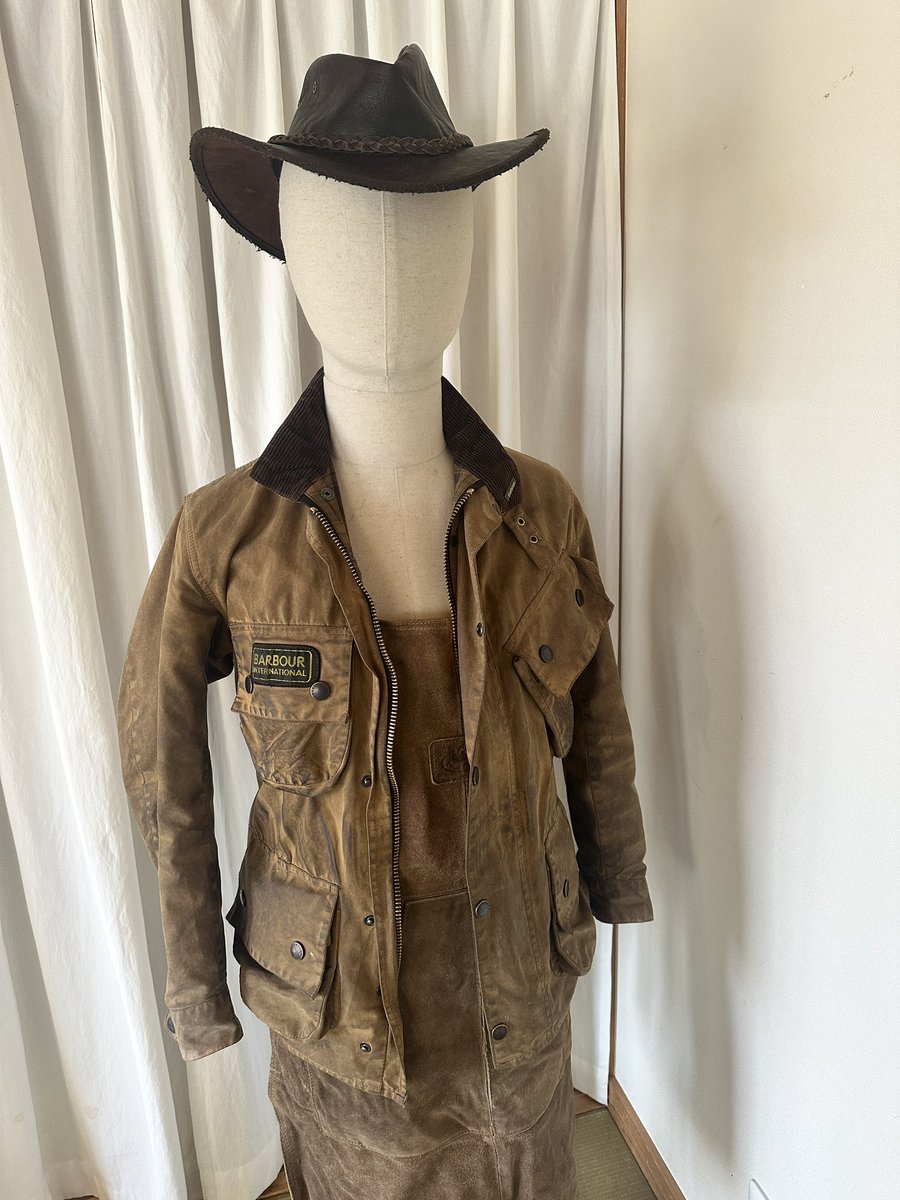 帰ってきたらもう1人の自分。 変身用みたいでなんかカッコいい。