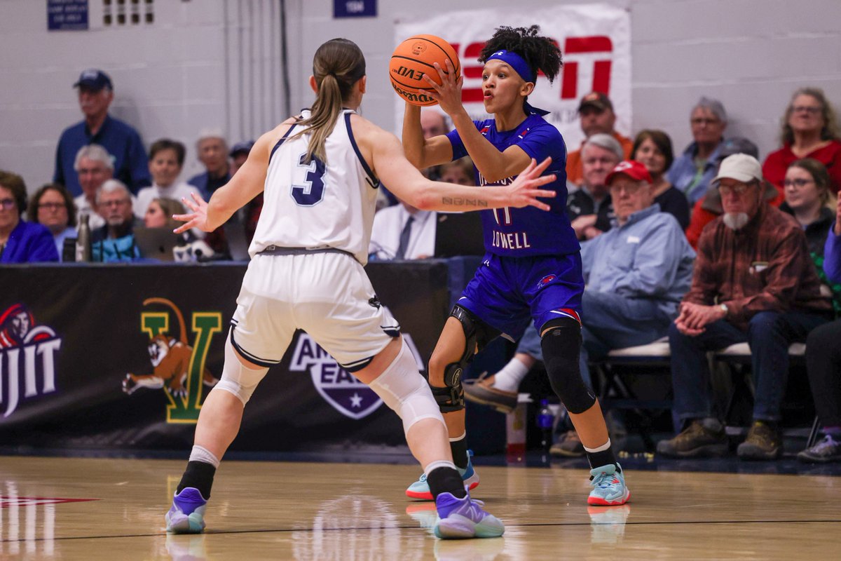 Left it all on the court. Proud of this group. We will be back. 🔗: bit.ly/49JFg7r #UnitedInBlue | #AEHoops