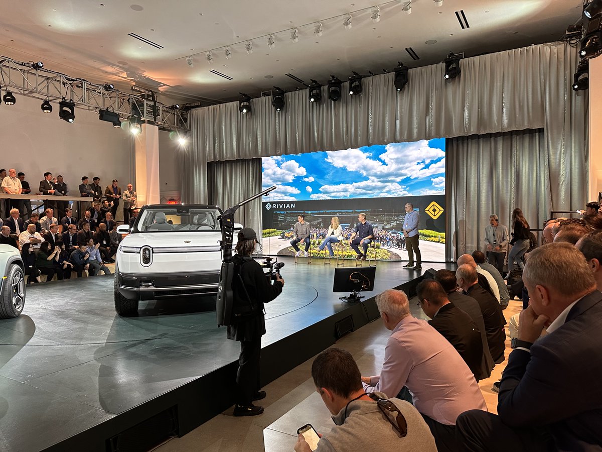 Gregory M Bryant tweet media