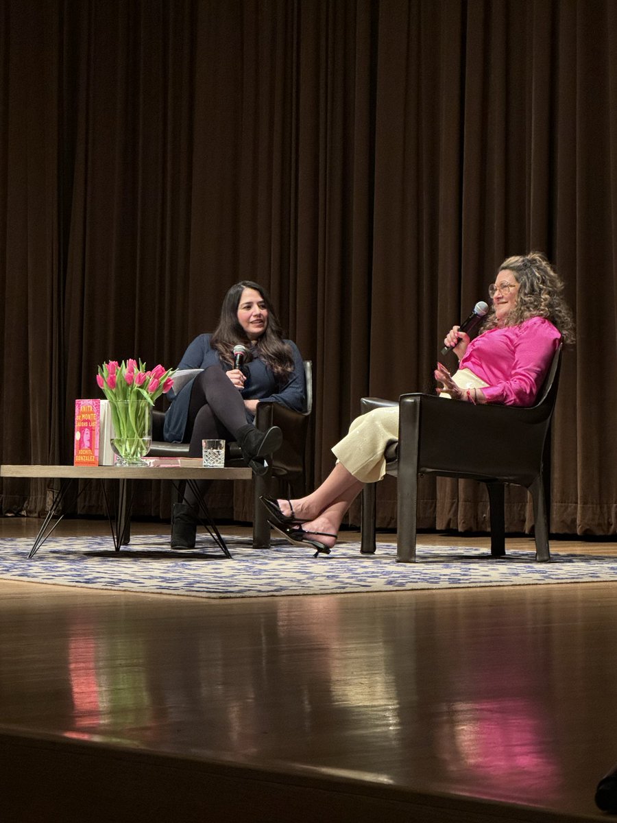 whosebooks's tweet image. Thanks to everyone who came out to the @DallasMuseumArt to see author Xochitl Gonzalez in conversation with me about her latest book Anita De Monte Laughs Last. An unforgettable novel about 2 latinas who refuse to be erased!