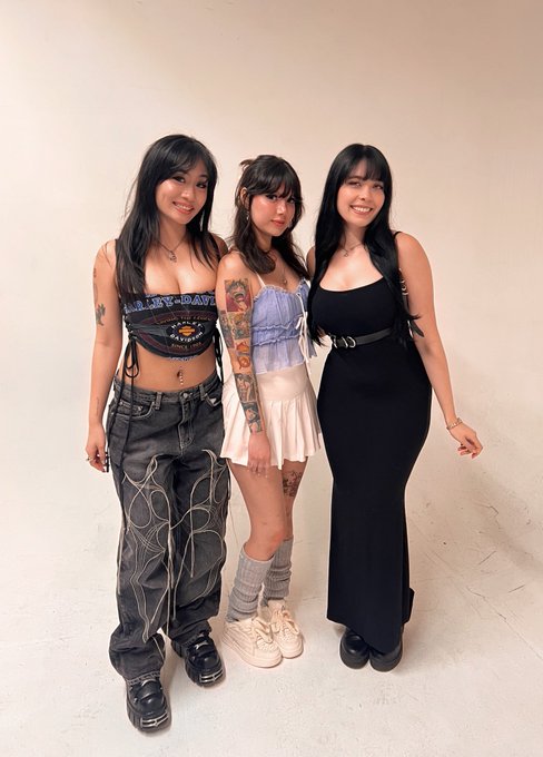 dissociating🧍🏻&zwj;♂️ https://t.co/zFYFpZDRZN