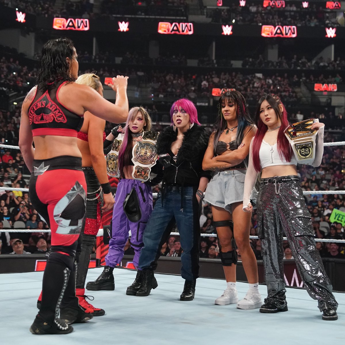 USANetwork's tweet photo. .@WWEAsuka and @KAIRI_Official have been unstoppable recently, but @QoSBaszler and @ZoeyStarkWWE are up for the challenge! Will we see new @WWE Women's Tag Team Champions? #WWERaw https://t.co/jmKdkbSSQb