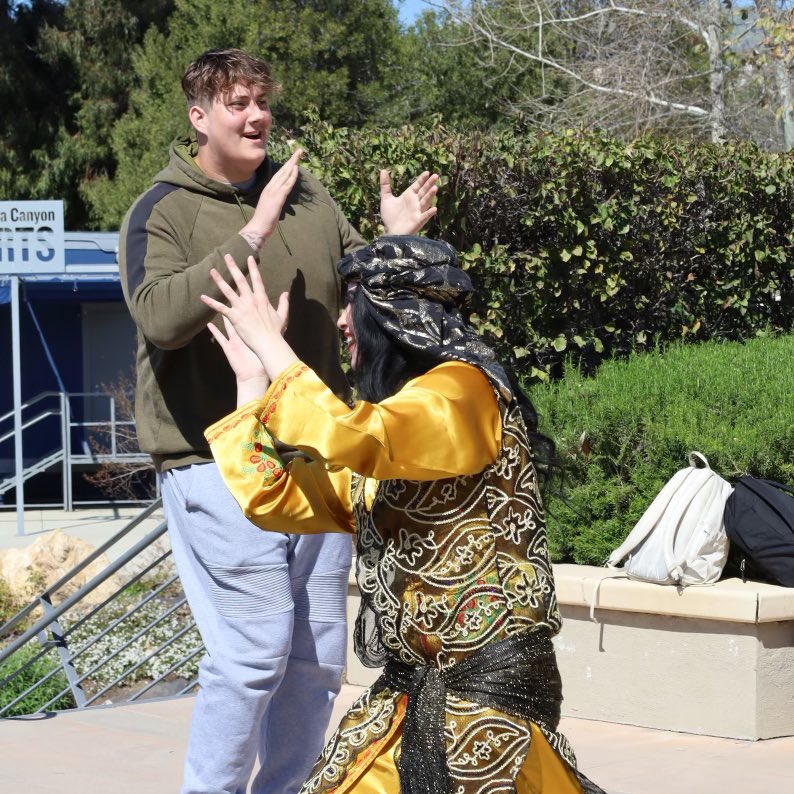sierracanyon's tweet photo. Sierra Canyon’s 2024 World Languages Week has come to an end! It was a wonderful way to unite and celebrate our community’s diverse languages and cultures. Be sure to check out tonight’s Trailblazer for a closer look into our week-long activities. #WeAreSC #OneSierra #SCDEI https://t.co/OMSY4I5F24