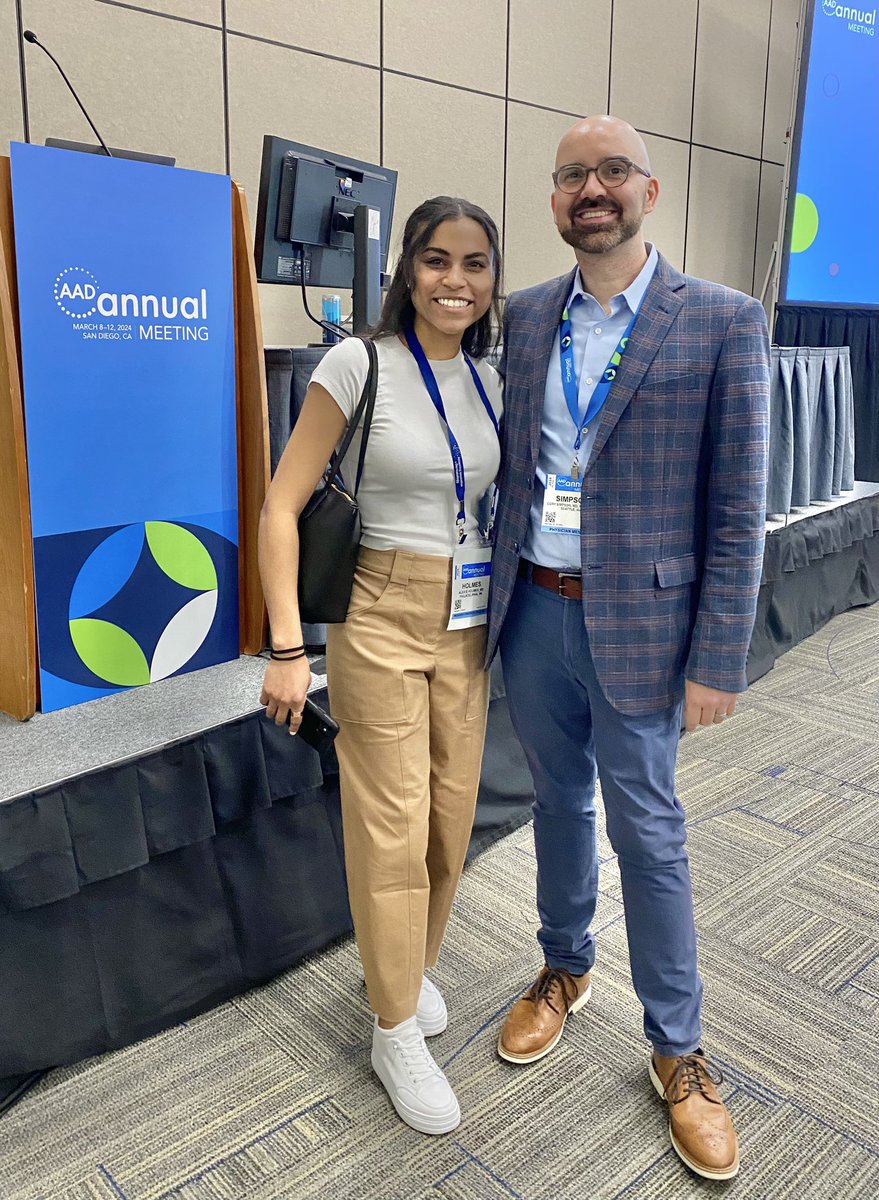 Great to meet up w/prior mentees at #AAD2024. Alexis worked w/me @PennMedicine to study #telederm consults for PCPs seeing underserved patients. So glad to hear the #Derm outreach clinic @PuentesDeSalud is going strong and still uses @AADmember Teledermatology Program for triage.