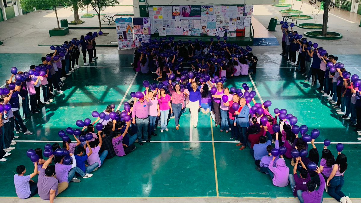 08 de Marzo | Día Internacional de la Mujer

💜 Lazo Conmemorativo
💜 Mural Reflexivo Día de la Mujer
💜Conferencia "Mujer Tú Vales"
💜 Conferencia "Igualdad de género, valores en la Mujer"
💜 Presentación del Poema "Mujer"
💜 Presentación Musical de la Canción "Gritemos Juntas"
