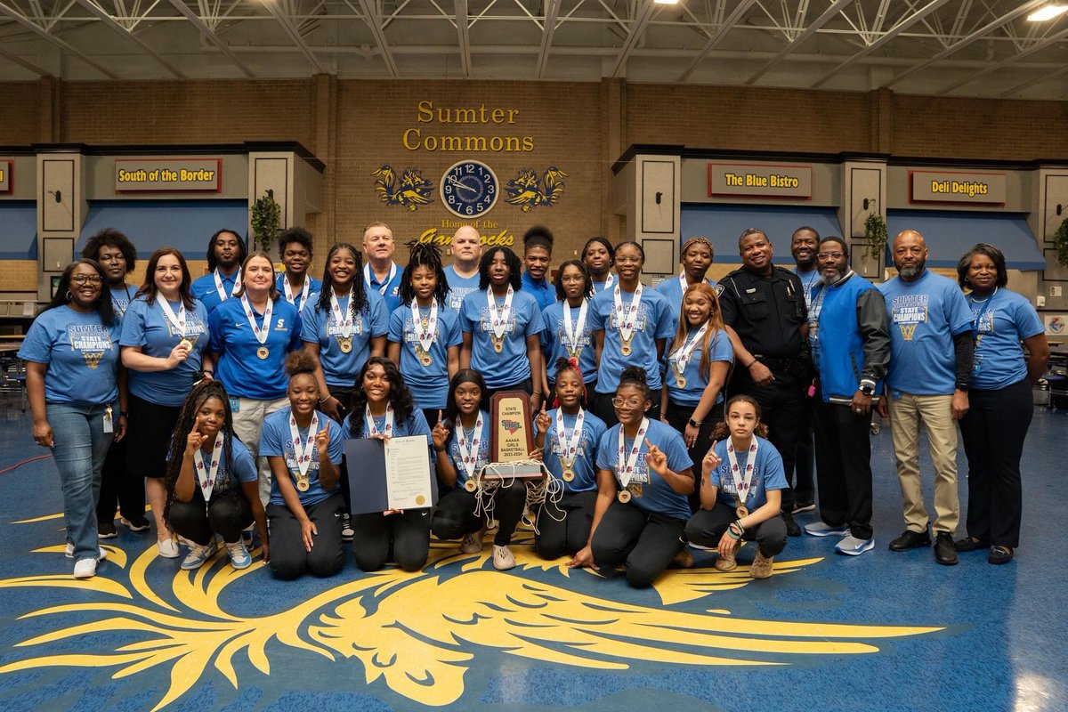 DTude24's tweet photo. Parade of Champs!  It’s a great day to be a Gamecock!!💙💛💙💛 https://t.co/M19nq2ERhZ
