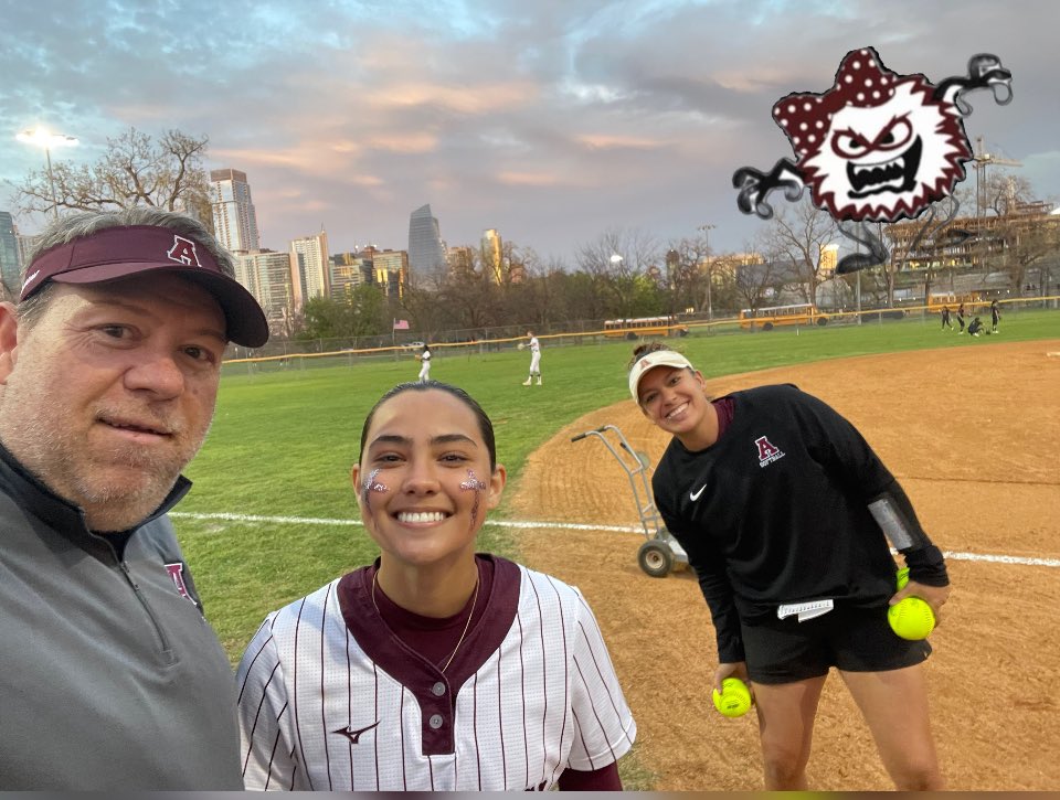 AustinHSGBB's tweet image. Ms Maroo is making her first spring break stop at tonight’s softball game!!   Cheering on Eva, CR and all the Lady Maroons. Let’s go!!!
#springbreaktour
#LoyalForever