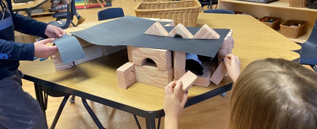 msdasilvag's tweet photo. During my time in a kindergarten classroom we began an inquiry on hibernation. One student inspired this idea by creating a cave out of loose parts. To end our inquiry we made caves for our bears using materials around the classroom!
@EY_uwindsor https://t.co/SeO7wDhJtk