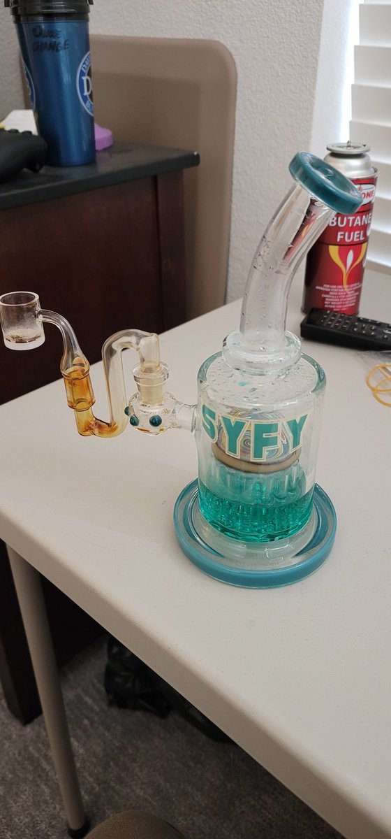 BadKyrro's tweet photo. My new dab rig. I think I'm going to call it the Baja Blaze. https://t.co/GGkVmGiAOs