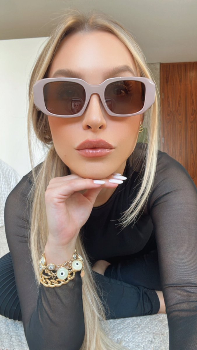 Carthur_prasempre🥁🦋🎮 (@carthur_prasemp) on Twitter photo Feliz dia das mulheres, pra essa mulher foda aqui!!!! Feliz dia, Carlinha❤👏🏽💪🏽
<a href="/Carladiaz/">Carla Díaz 🦋</a> Feliz dia das mulheres, pra essa mulher foda aqui!!!! Feliz dia, Carlinha❤👏🏽💪🏽
<a href="/Carladiaz/">Carla Díaz 🦋</a>