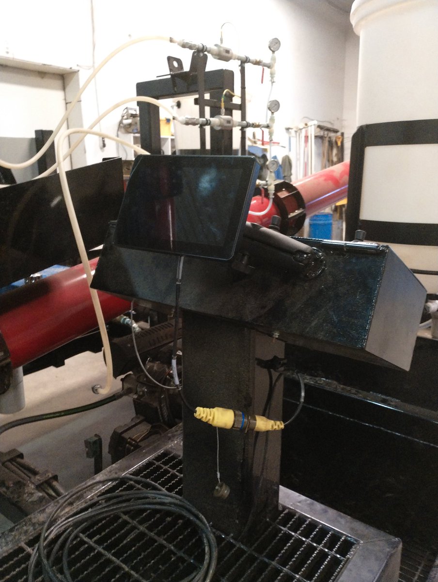 Dane Lindholm tweet media