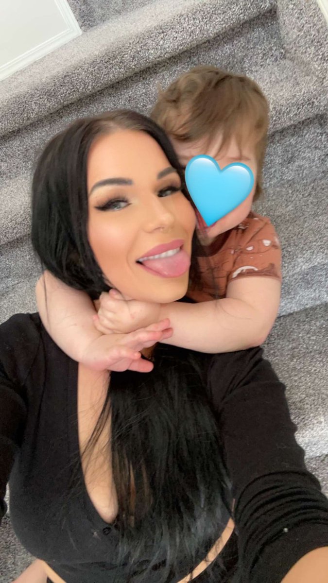 Engellly's tweet photo. Happy International Women’s Day to all the females everywhere! 🌷🥰✨ Have a blessed day 🩵 #International_Womens_Day #InternationalWomansDay #boymom #mom https://t.co/C35FN6Uwu7