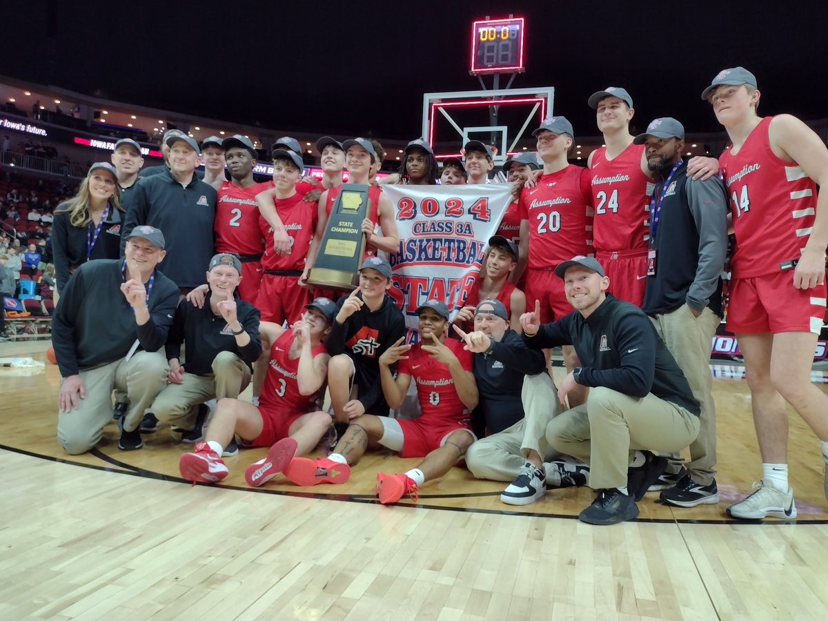 TJ_DA's tweet photo. Your IHSAA Class 3A 2024 state champs. @KnightsAHS https://t.co/U9o3R4iNMu