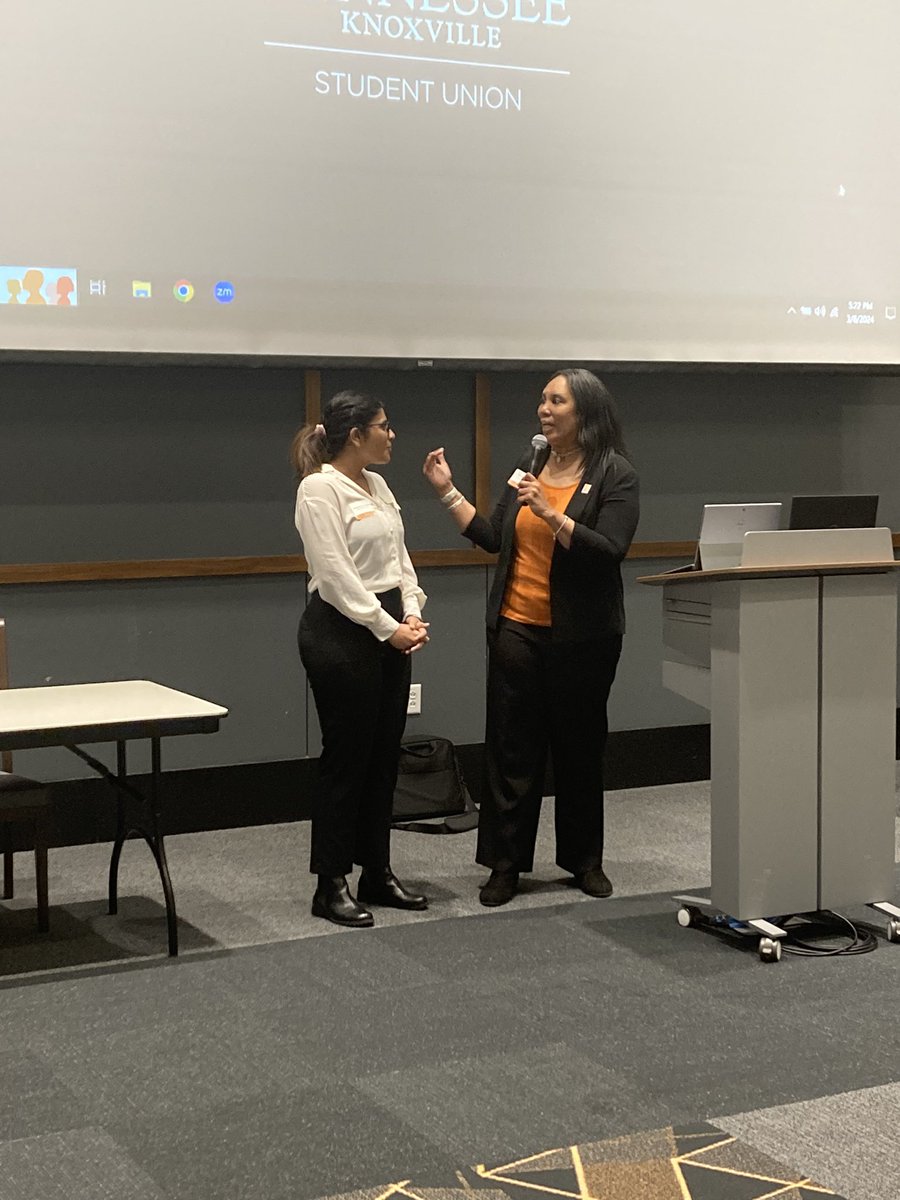 The best way to celebrate #International_Womens_Day is to witness lab postdoc <a href="/jashanjeet_kaur/">Jashanjeet Kaur Dhaliwal</a> ‘s terrific presentation to win the first award 🥇 at the UT Postdoc Symposium! 
You made us proud, Jashan 👏 👏 👏
<a href="/UTIAg/">UT Institute of Agriculture</a> <a href="/UTAgResearch/">UT AgResearch</a>