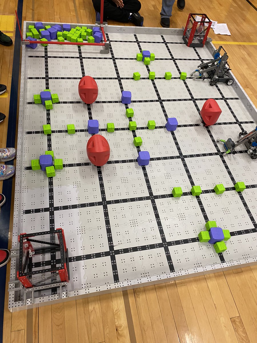 Friday Night Bots in action..Good luck @Georgetown204 @ClowCougars @CowlishawKoalas Welch ES