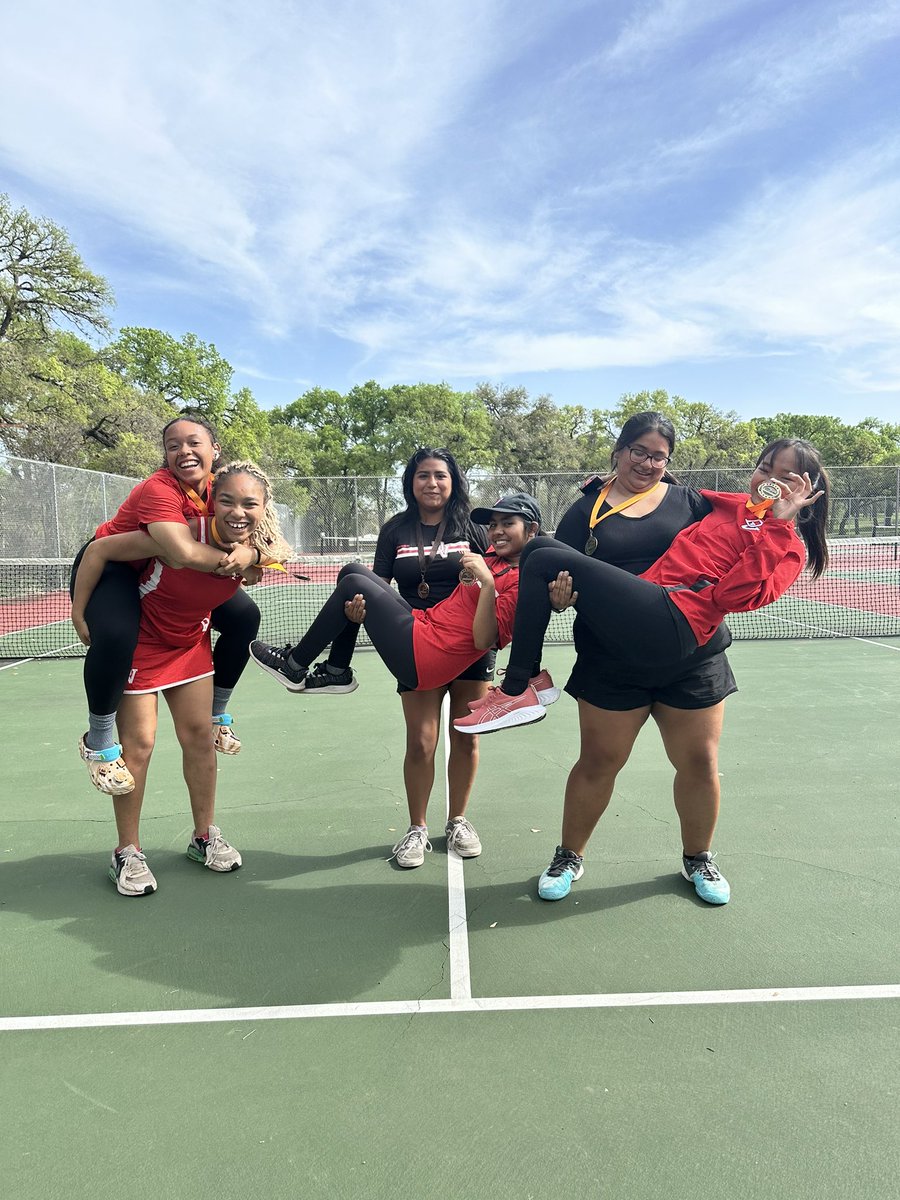 Del Valle High School Tennis tweet media