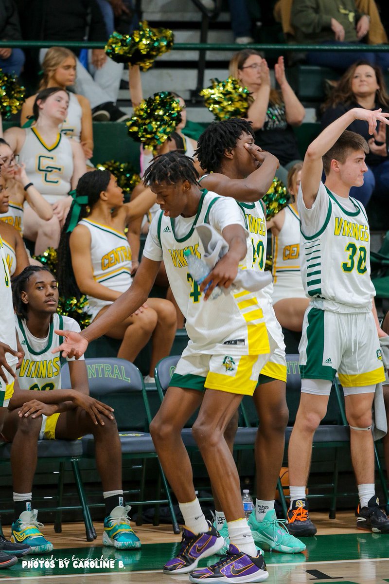 CCviking_BBALL's tweet image. OH WE’RE DANCING🕺🏼

FINAL. FOUR. BOUND. 

#missionB2B