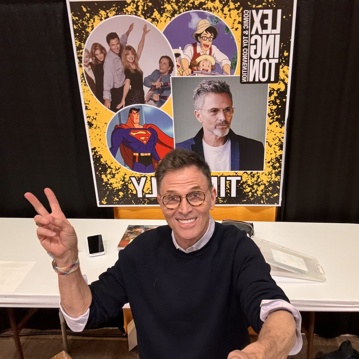 HUMANS!!! I’m here at @lex_con — come say hi!