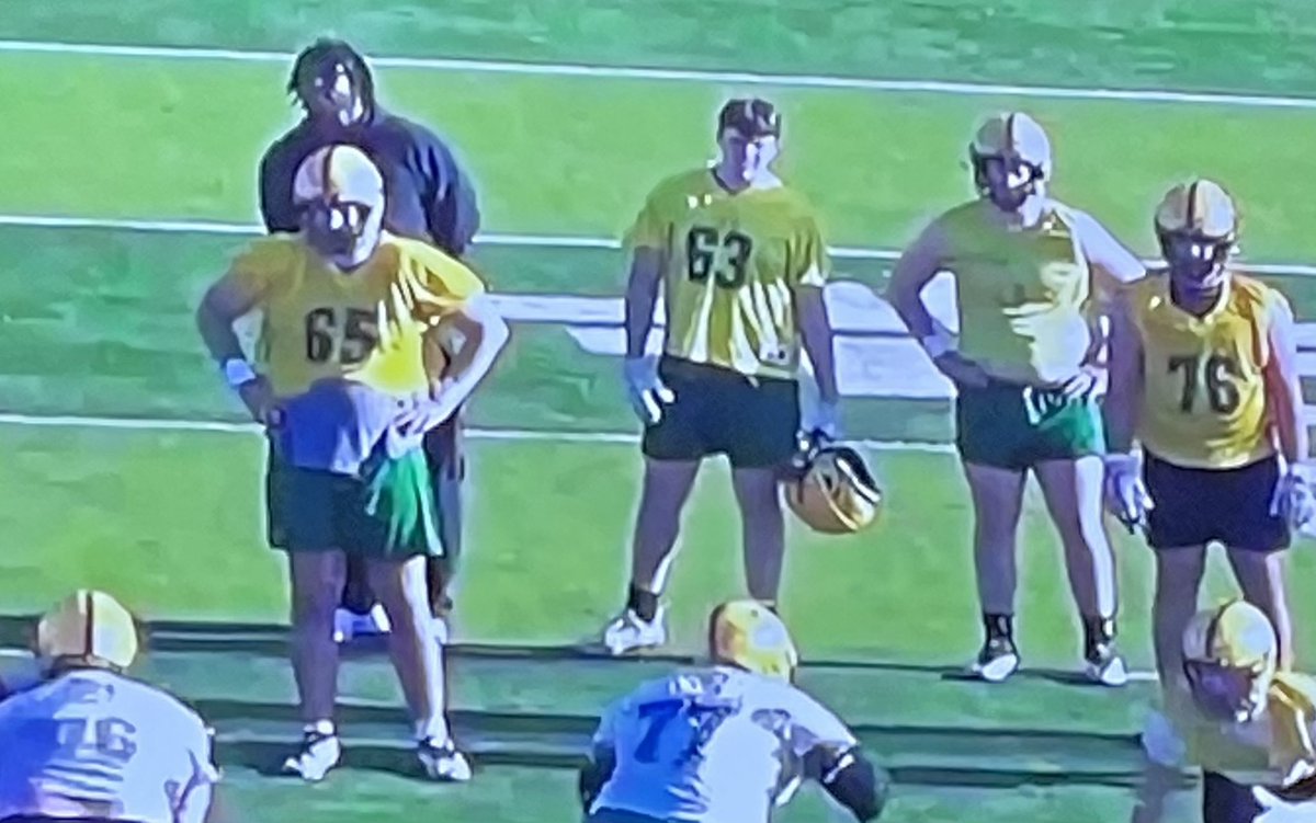 #63 Going up on the depth chart ,making his weight lifting goals  and working hard on and off the field ! Get it Boz!! Go Lions!!! 
#southernfootball