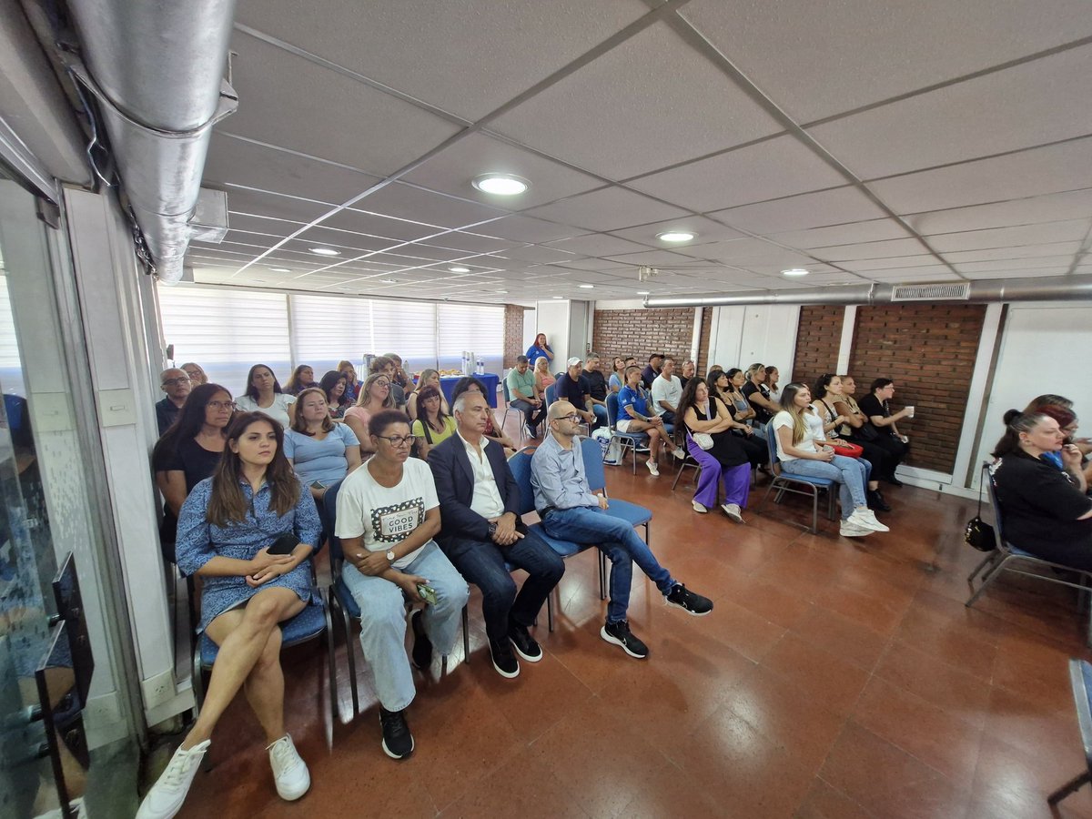 Hoy participamos de un hermoso taller gracias <a href="/CarlosPerezSEC/">Carlos Pérez</a>  por la maravillosa charla y a nuestro gran sindicato que capacita y acompaña en todas las áreas <a href="/BuffonePablo/">Pablo Buffone</a> <a href="/gabyfranch77/">El PELA 85 🌶️</a> <a href="/cocorojas83/">Jose Rojas</a> <a href="/RICARDOMBARBAR/">R .Barbar</a> <a href="/emanuelpeddrozo/">emanuel pedrozo</a> <a href="/Arturogordill0/">Arturo</a> <a href="/Sebasju158/">Sebasjuarez</a>