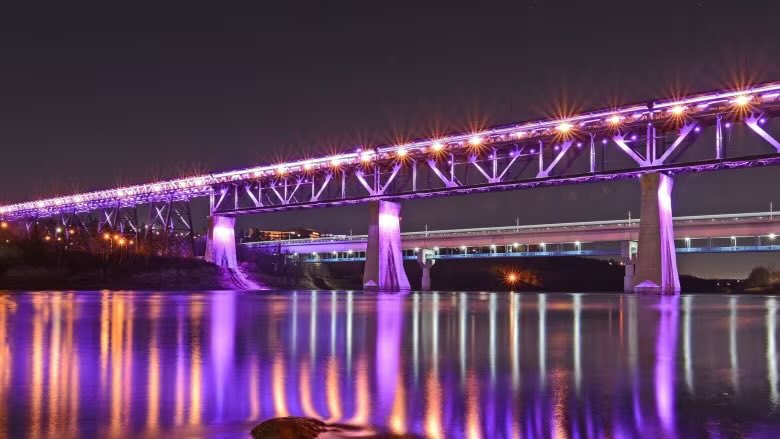 🗓March 8th The #HighLevelBridge in #Edmonton #Alberta will be lit in purple for International Women's Day. #IWD  #IWD2024 #YEG💜