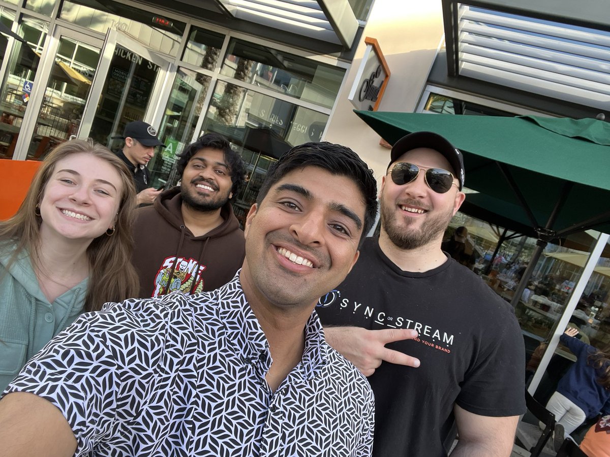 theairstudio's tweet photo. Awesome time lunching with @SyncOrStream! Big announcement coming #Soon. Stay tuned! 😉 https://t.co/8b4UWBcWZ8