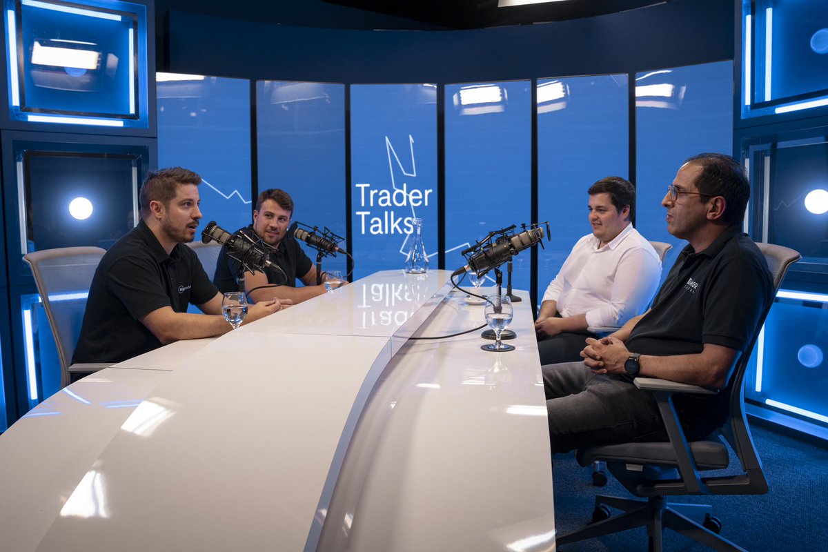 LucasCostaAT's tweet photo. Gravando um episódio sensacional do Trader Talks com o grande @jdw100 .

O bate papo foi sensacional. Ficamos encantados com as suas histórias e simpatia. Uma verdadeira aula! https://t.co/E7URLBj0cl