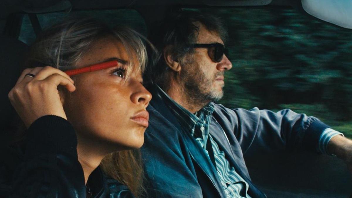 filmcenter's tweet photo. For a week, we've savored the sights & sounds of Belgium in our #CEUFF. Yet we’ve saved some of the best for last. This weekend, enjoy Claude Schmitz’s Lynchian film noir THE OTHER LAURENS; UFO doc THE BELGIAN WAVE; + Charlotte Gainsbourg in LIFE FOR REAL. https://t.co/AER95Rc4YM https://t.co/EehnJiXQuw