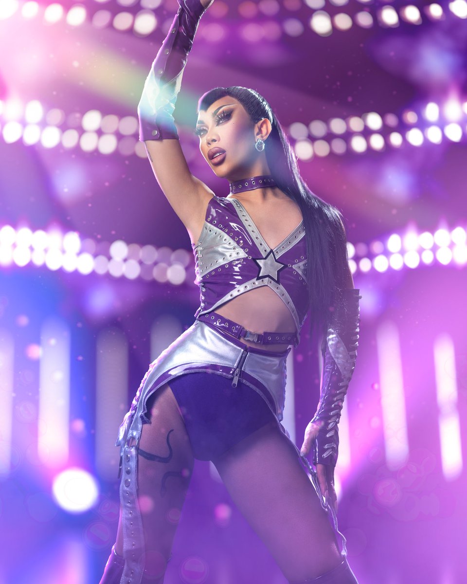 marinaxsummers's tweet photo. I WAS BORN TO DO DRAG 👑

WORLD! We got the stamp of approval from mother RuPaul herself! 👏🏽😭 Im crying at 6am in the morning! This was such a meaningful moment for this little diva. Manila to The WORLD! Here we farkinggg go! ✨

New single BORN TO DO DRAG is now available to stream on all platforms! 

#DragRaceUK
#DragRaceUKVsTheWorld