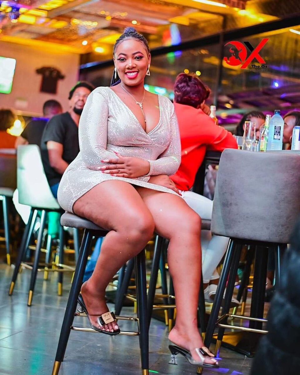 100GiantSteps's tweet photo. Tantalizing 😍🤩😋👅 https://t.co/m5kb4QLdOd